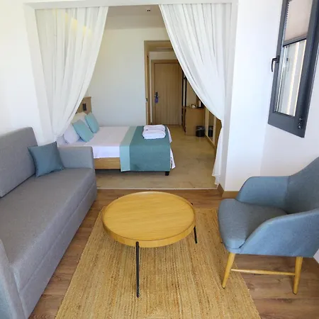 Casa Ja Voi Hotel 3*