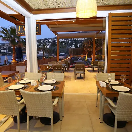 Casa Ja Voi فندق Konacik